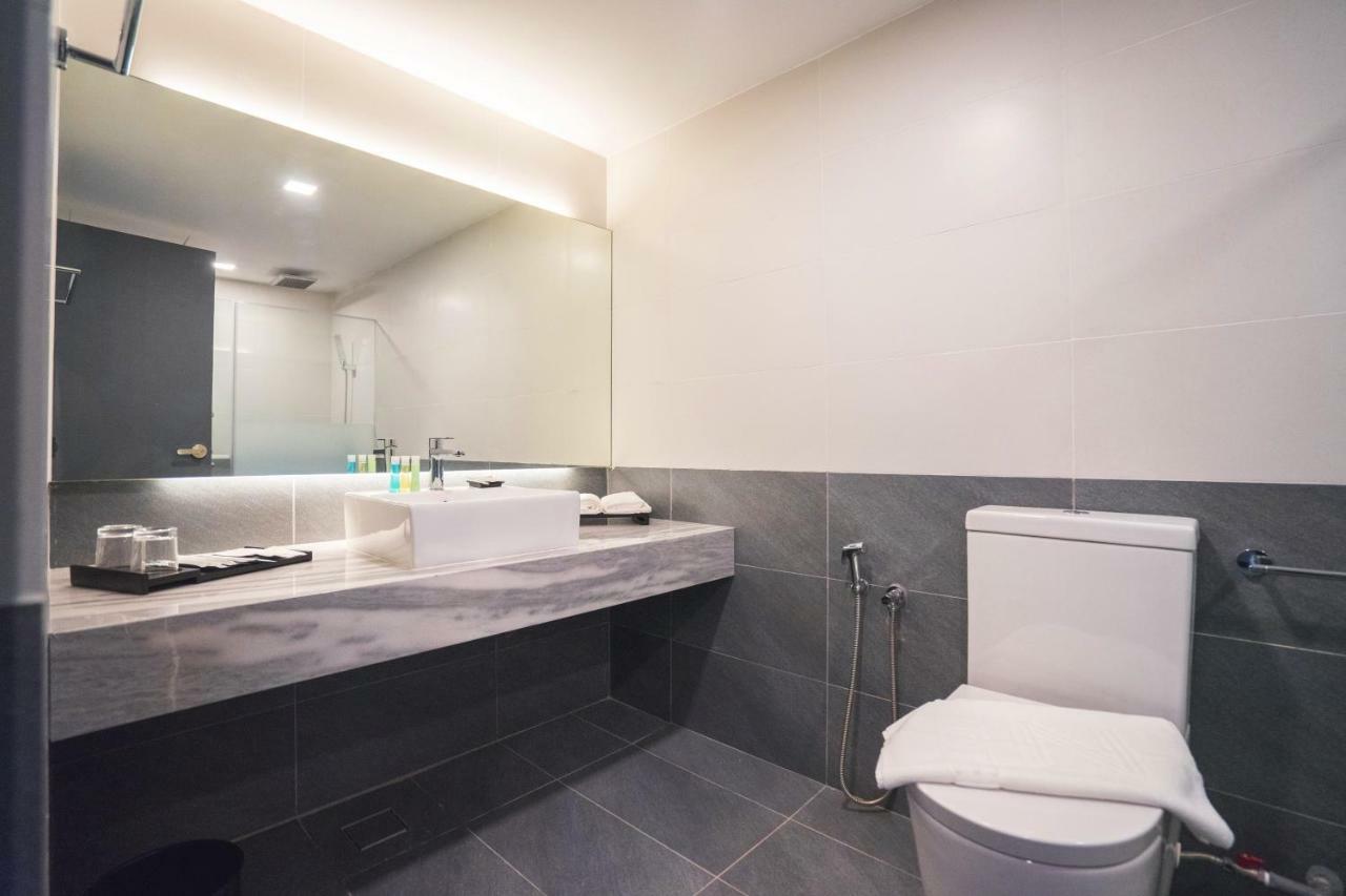 Z Hotel Johor Bahru Exterior photo